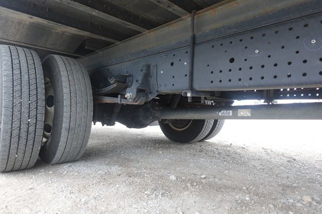 2022 Isuzu NPR HD (18ft Box with Lift Gate) - 22935971 - 13