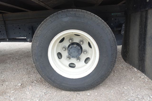2022 Isuzu NPR HD (18ft Box with Lift Gate) - 22935971 - 24