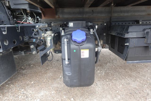 2022 Isuzu NPR HD (18ft Box with Lift Gate) - 22935971 - 29