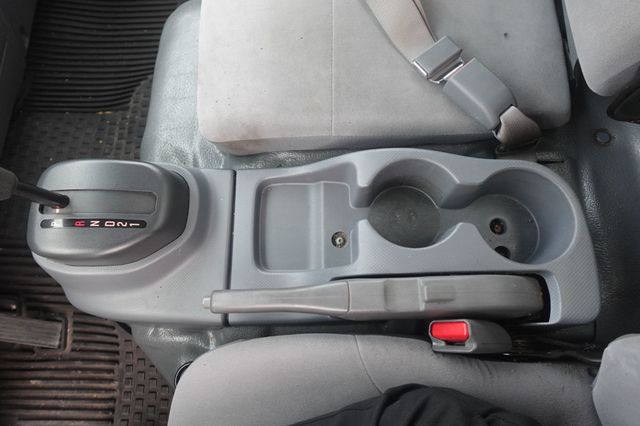 2022 Isuzu NPR HD (18ft Box with Lift Gate) - 22935971 - 38