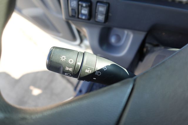 2022 Isuzu NPR HD (18ft Box w/ Lift Gate) - 22938146 - 35