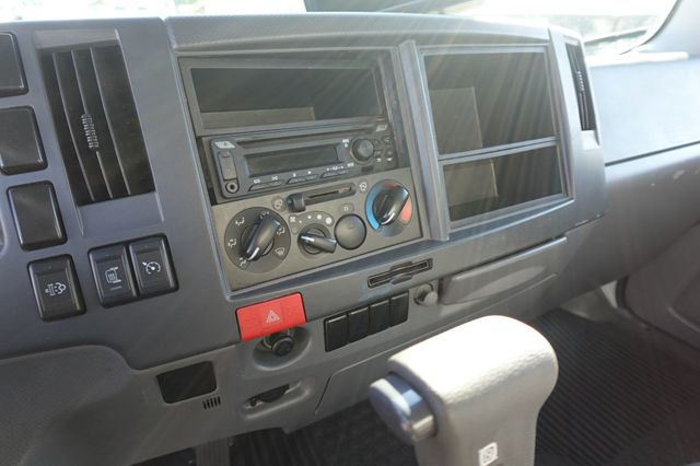 2022 Isuzu NPR HD (18ft Box w/ Lift Gate) - 22938146 - 38