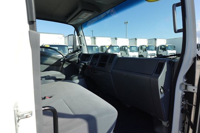 2022 Isuzu NPR HD (18ft Box w/ Lift Gate) - 22938146 - 51