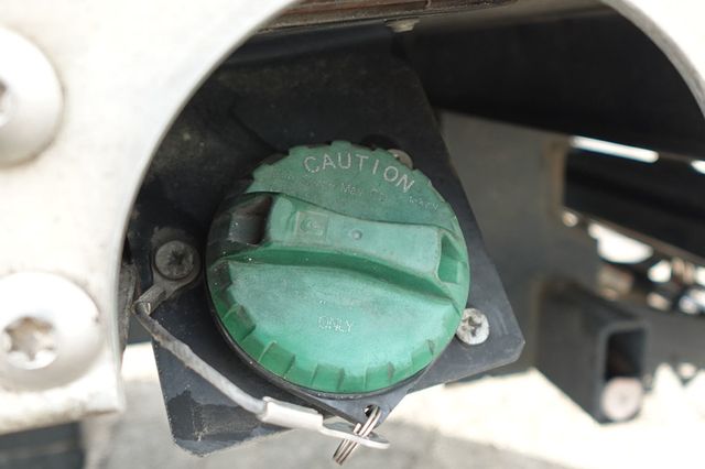 2022 Isuzu NPR HD (18ft Box w/ Lift Gate) - 22938530 - 23