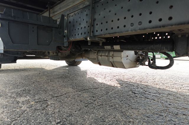 2022 Isuzu NPR HD (18ft Box w/ Lift Gate) - 22938530 - 28