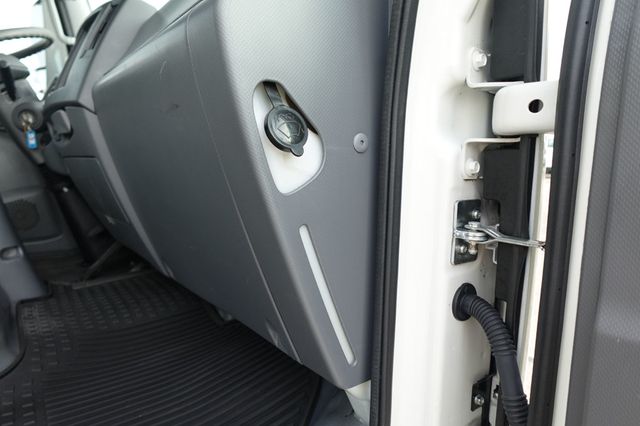 2022 Isuzu NPR HD (18ft Box w/ Lift Gate) - 22938530 - 56