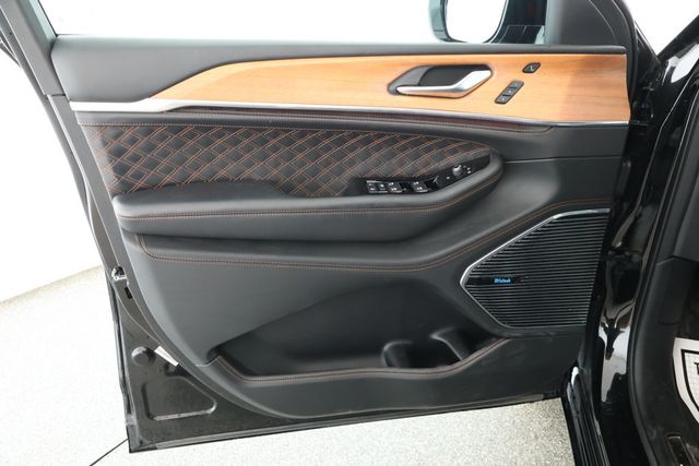 2022 Jeep Grand Cherokee 4xe Summit Reserve 4x4 w/ Advanced ProTech Group IV & Luxury Tech V - 22925164 - 8