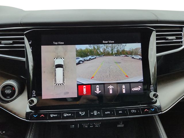 2022 Jeep Grand Wagoneer Series II 4x4 with 22'' Wheels & Front Passenger Int. Display - 22934171 - 10