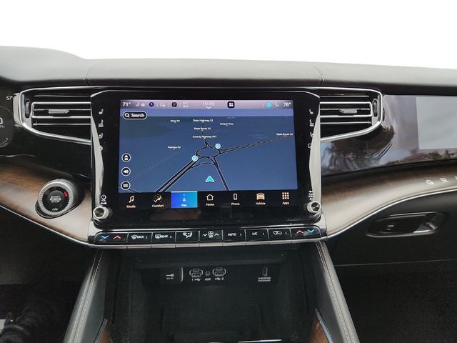 2022 Jeep Grand Wagoneer Series II 4x4 with 22'' Wheels & Front Passenger Int. Display - 22934171 - 11