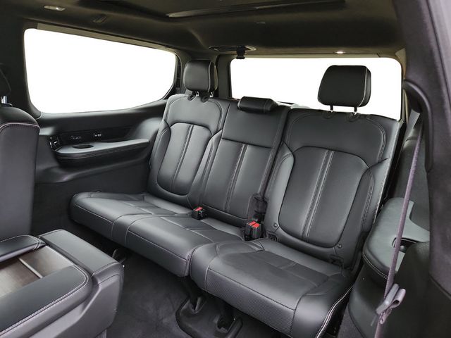 2022 Jeep Grand Wagoneer Series II 4x4 with 22'' Wheels & Front Passenger Int. Display - 22934171 - 21