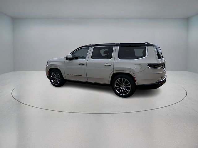 2022 Jeep Grand Wagoneer Series II 4x4 with 22'' Wheels & Front Passenger Int. Display - 22934171 - 2