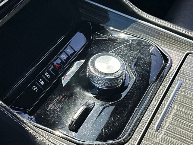 2022 Jeep Wagoneer Series II - 22936381 - 18