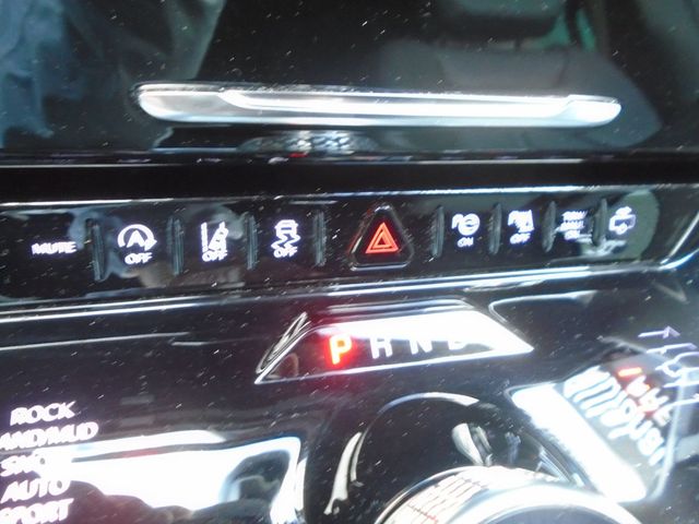 2022 Jeep Wagoneer Series III 4x4 - 22939933 - 24