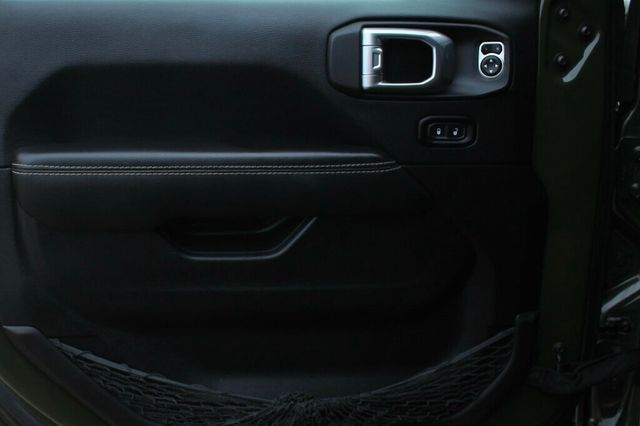 2022 Jeep Wrangler 4xe UNLIMITED SAHARA  4xe W/ UCONNECT NAVIGATION/ AUDIO SYSTEM - 22918594 - 22