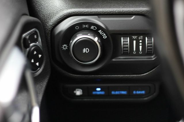 2022 Jeep Wrangler 4xe UNLIMITED SAHARA  4xe W/ UCONNECT NAVIGATION/ AUDIO SYSTEM - 22918594 - 23