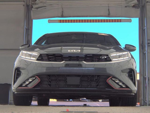 2022 Kia Forte GT DCT - 22930634 - 3