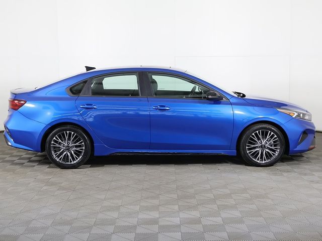 2022 Kia Forte GT-Line IVT - 22926350 - 19