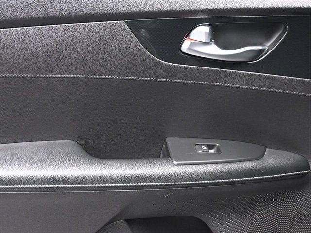 2022 Kia Forte GT-Line IVT - 22913802 - 11