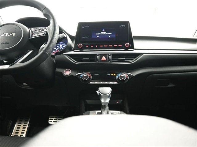 2022 Kia Forte GT-Line IVT - 22913802 - 15