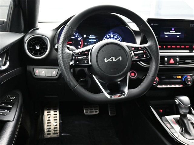 2022 Kia Forte GT-Line IVT - 22913802 - 17