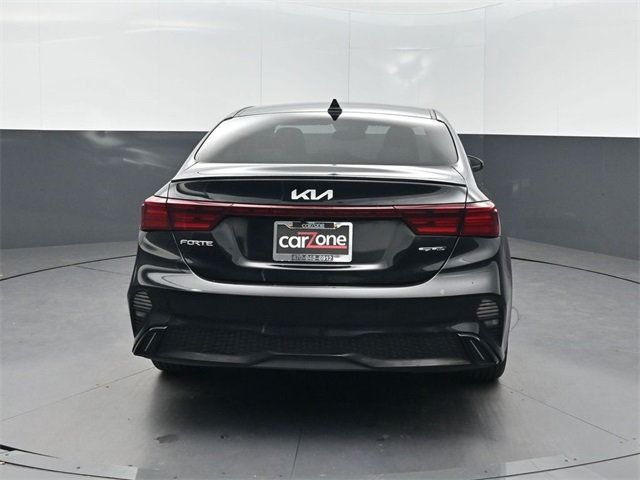 2022 Kia Forte GT-Line IVT - 22913802 - 28