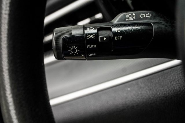 2022 Kia K5 LXS Automatic FWD - 22925381 - 26