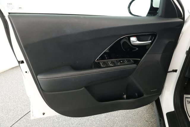 2022 Kia Niro EV EX FWD - 22921361 - 8