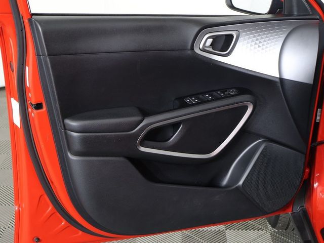 2022 Kia Soul LX IVT - 22922914 - 18
