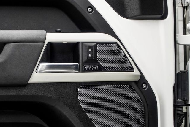 2022 Land Rover Defender 110 X-Dynamic SE AWD - 22888457 - 30