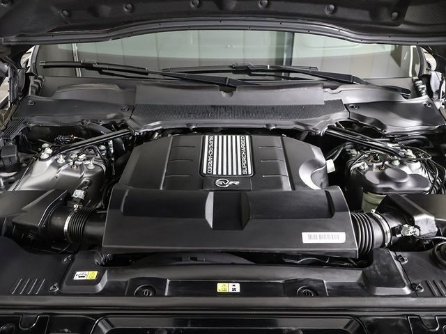2022 Land Rover Range Rover Sport V8 Supercharged SVR - 22907902 - 26