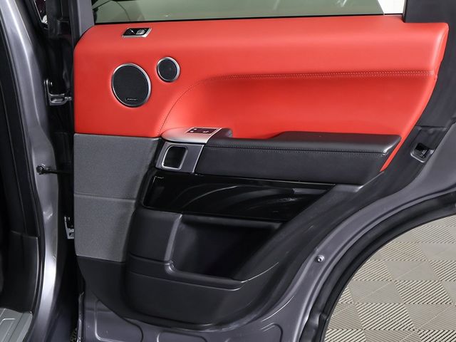 2022 Land Rover Range Rover Sport V8 Supercharged SVR - 22907902 - 31