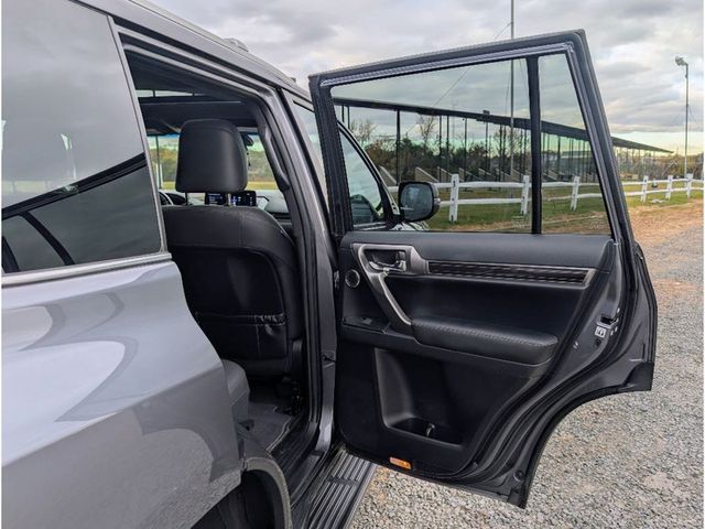 2022 Lexus GX GX 460 Premium 4WD - 22937875 - 11