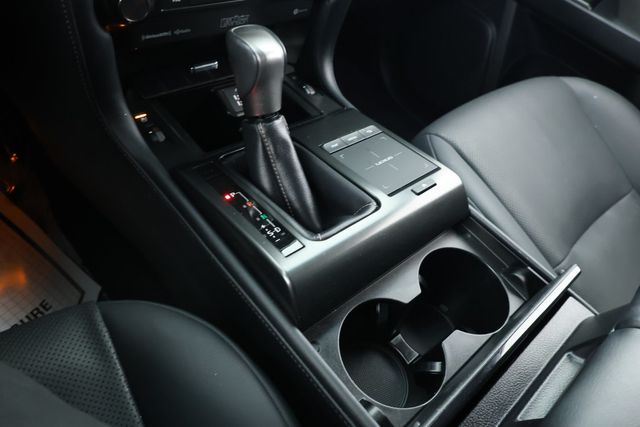 2022 Lexus GX GX 460 Premium 4WD with Plus Sport Design Pkg & Captain's Chairs - 22930937 - 14