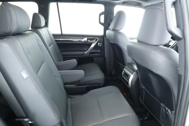 2022 Lexus GX GX 460 Premium 4WD with Plus Sport Design Pkg & Captain's Chairs - 22930937 - 21