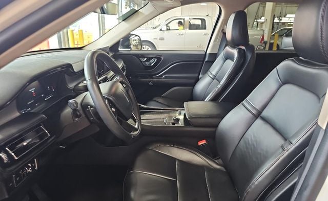 2022 Lincoln Aviator Standard AWD - 22933674 - 4