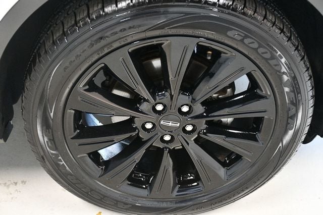 2022 Lincoln Corsair Reserve FWD - 22911871 - 21