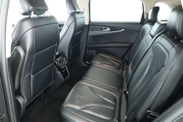 2022 Lincoln Nautilus Reserve AWD with Co-Pilot360 1.0 Plus Package & 20in Wheels - 22922135 - 19