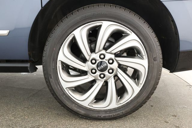 2022 Lincoln Navigator L Reserve 4x4 with Equipment 201A & Electronic Traction Assist - 22929968 - 6