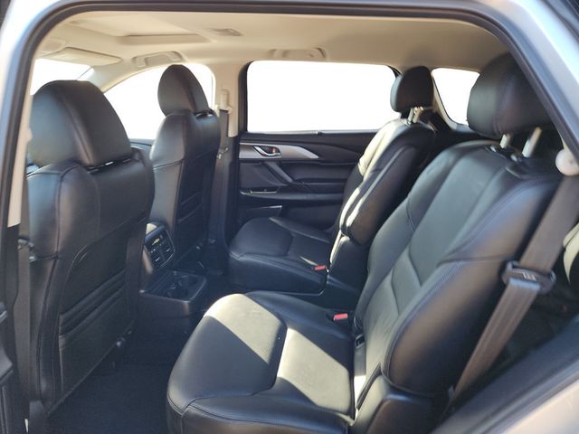 2022 Mazda CX-9 Touring AWD with Premium Package & 2nd Row Captain's Chairs - 22934613 - 11