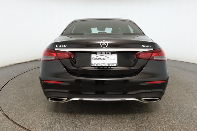 2022 Mercedes-Benz E-Class E 350 4MATIC Sedan with Premium Package Lite & Driver Assistance - 22931964 - 4