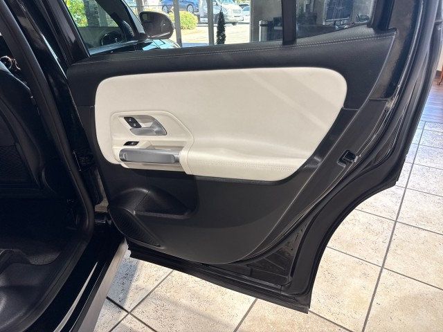 2022 Mercedes-Benz GLB GLB 250 4MATIC SUV - 22931342 - 24