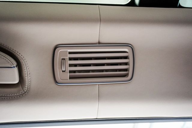 2022 Mercedes-Benz GLS Maybach GLS 600 4MATIC SUV - 22893897 - 32