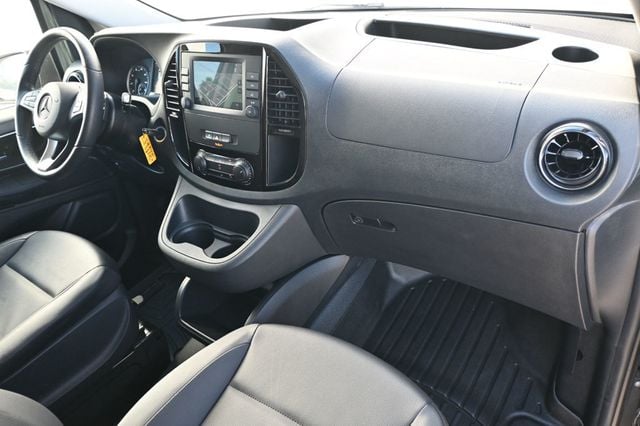 2022 Mercedes-Benz Metris Cargo Van Metris Cargo Van Standard Roof 135" Wheelbase - 22938200 - 8
