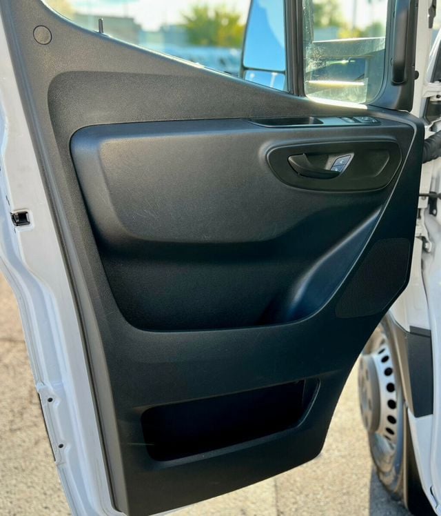 2022 Mercedes-Benz Sprinter Cab Chassis 3500XD Standard Roof V6 170" - 22935669 - 12