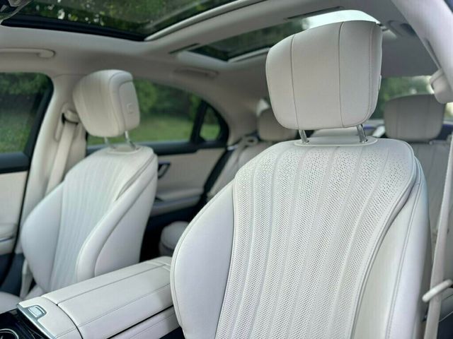 2022 Mercedes-Benz S-Class S 500 4MATIC Sedan - 22890461 - 17