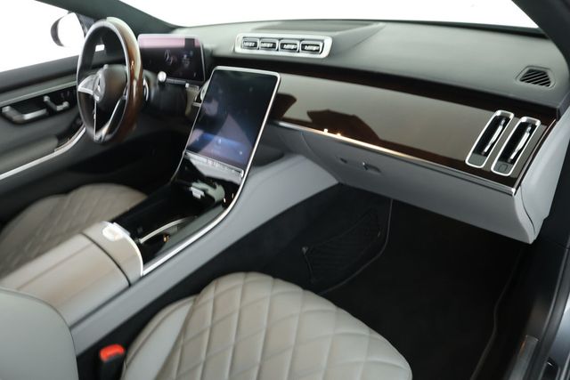 2022 Mercedes-Benz S-Class S 580 4MATIC Sedan with Warmth & Comfort Launch Package - 22920865 - 23