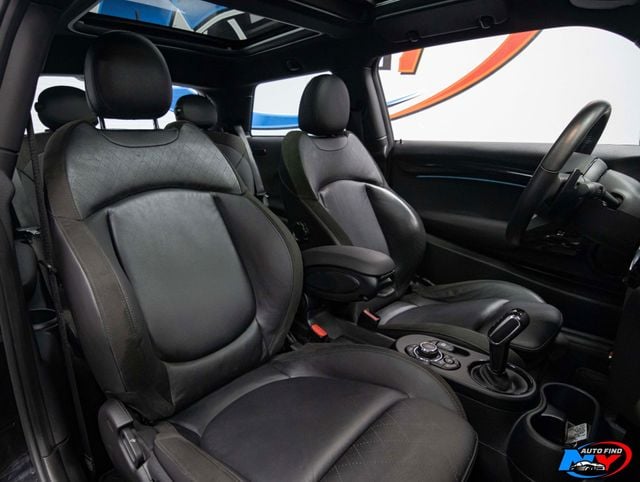 2022 MINI Cooper S Hardtop 2 Door CLEAN CARFAX, ONE OWNER, ICONIC TRIM, PAN SUNROOF, NAVIGATION - 22913337 - 19