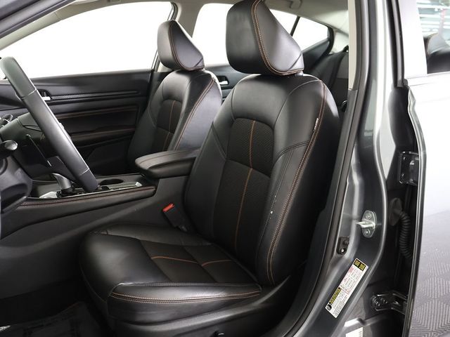 2022 Nissan Altima 2.5 SR AWD Sedan - 22897970 - 23