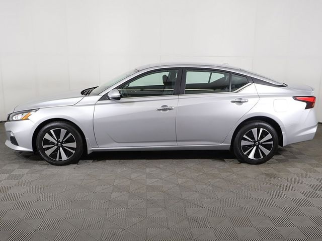 2022 Nissan Altima 2.5 SV AWD Sedan - 22918124 - 13