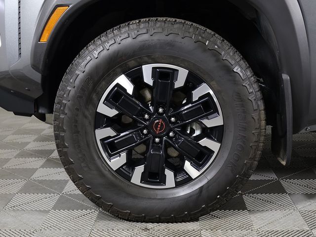 2022 Nissan Frontier Crew Cab 4x4 PRO-4X Automatic - 22935548 - 23